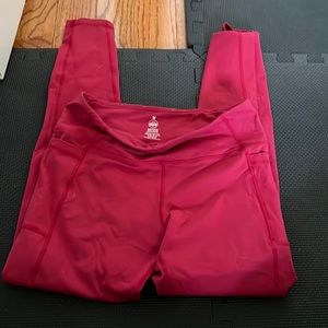 Senita red leggings size M
